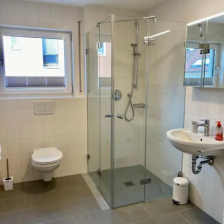 Modernes Im Zentrum Von Nuertingen, 9 Appartement *