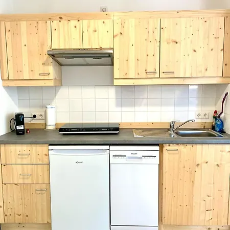 Modernes Im Zentrum Von Nuertingen, 9 *